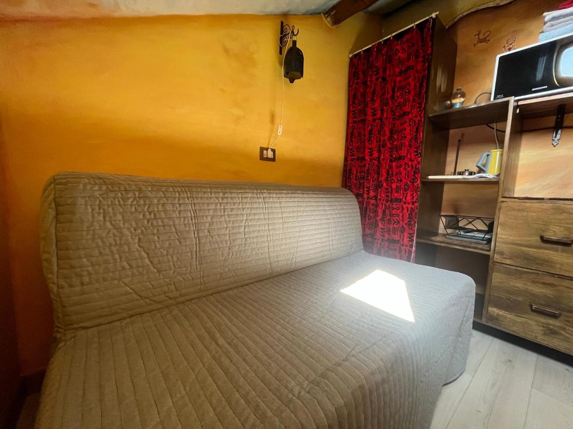 A.c.& G.o. Apartment *