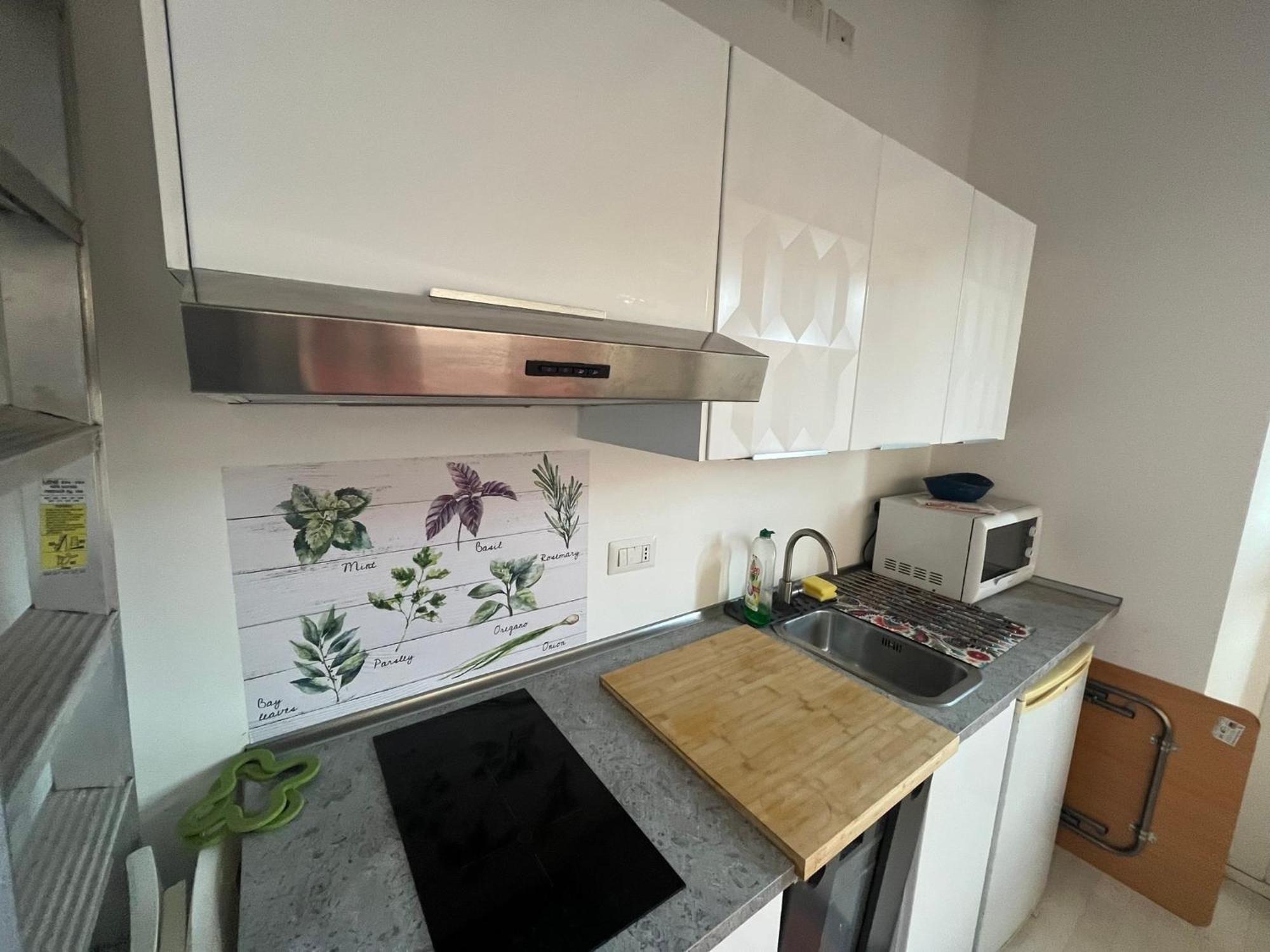 A.c.& G.o. Apartment *