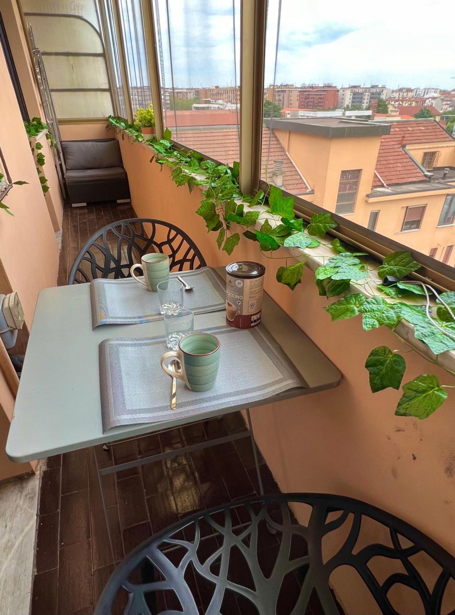 Gambara Urban Flat - Stylish And Next To Metro Apartamento