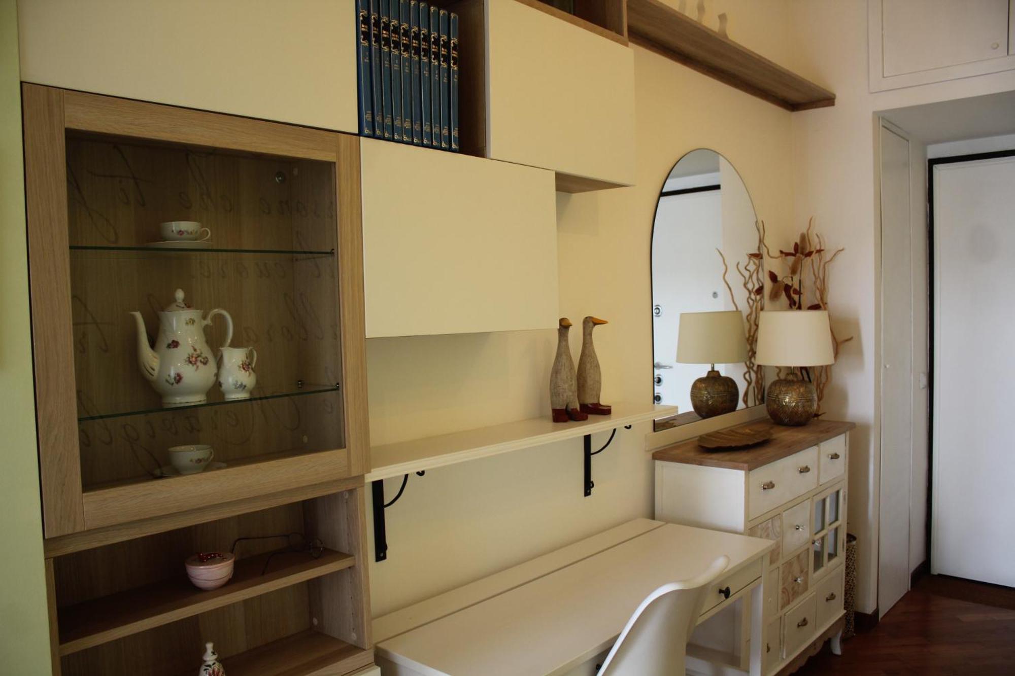 Alice's Apartment *