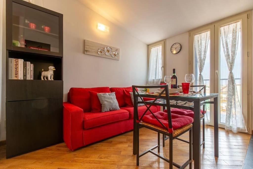 Unique & Strategic Flat, 50m From M4 Station Apartamento