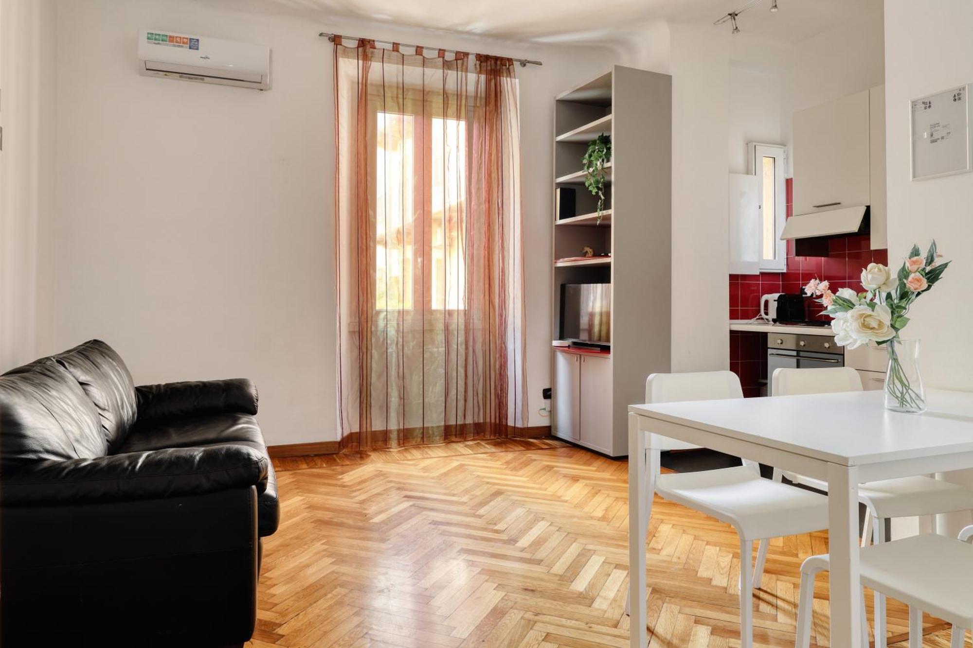 Joivy Cosy 1br Flat Near Montanelli Gardens Milan