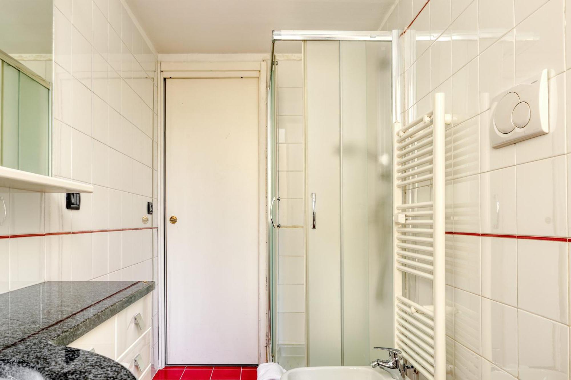 Apartment Joivy Cosy 1br Flat Near Montanelli Gardens