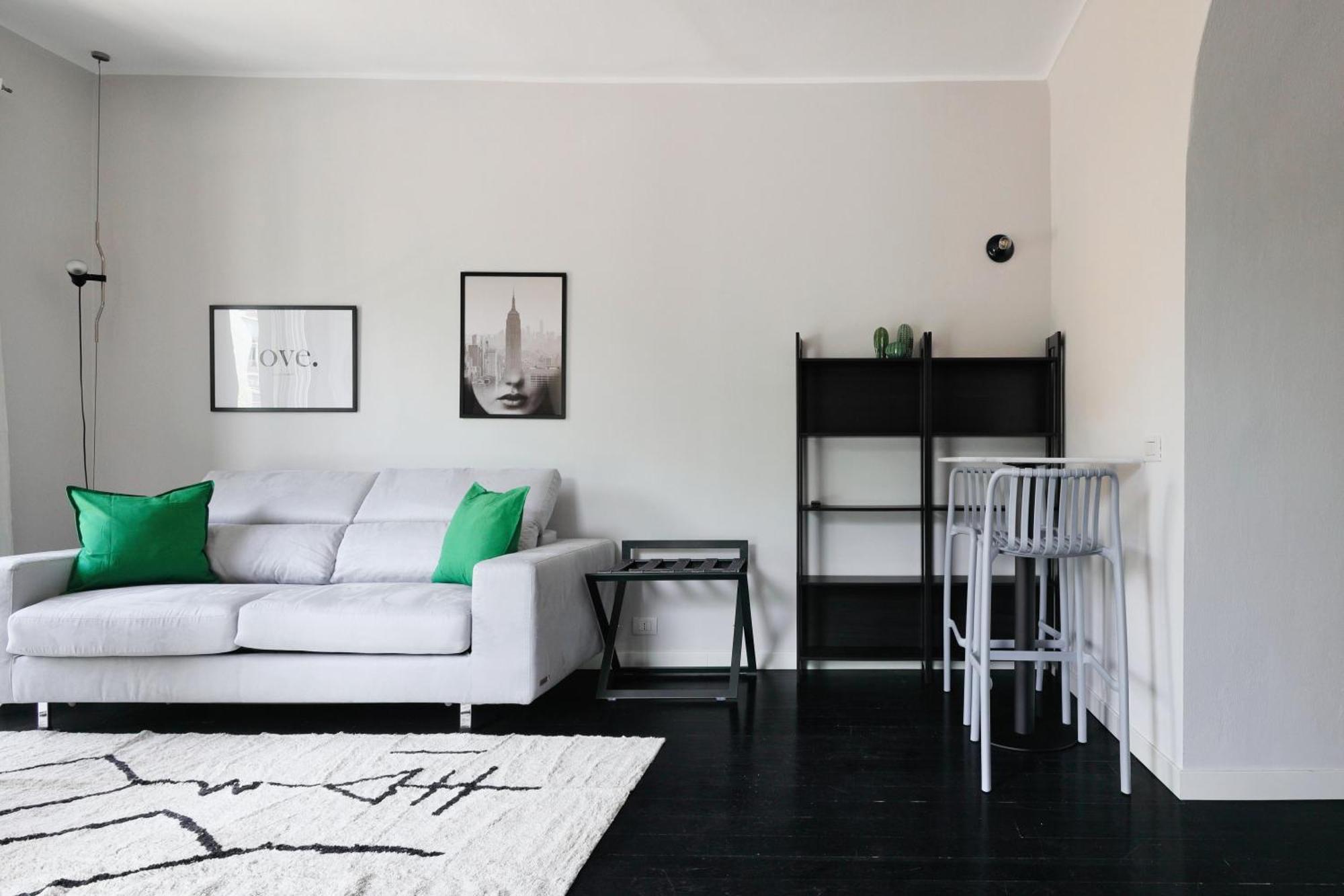 Stylish And Spacious Flat - Porta Venezia * Milan