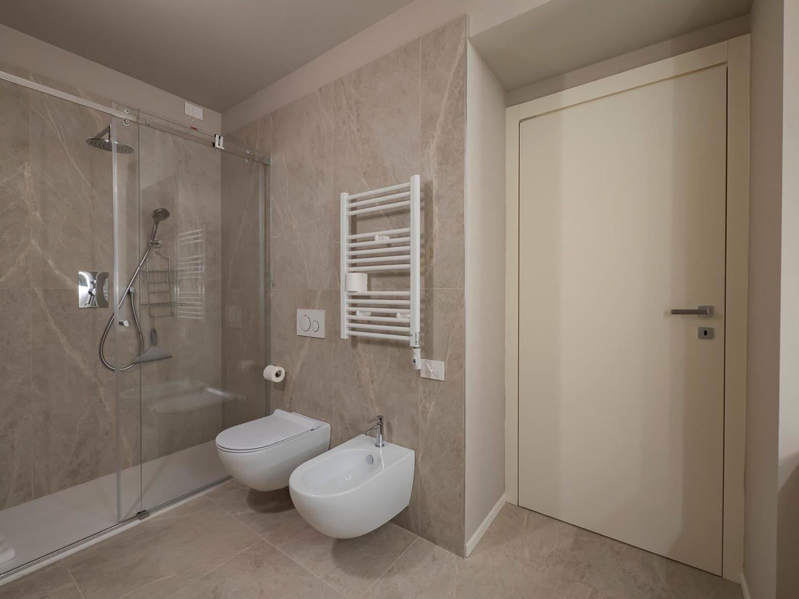 Xenia - Modern In Sant'ambrogio Apartment Milan