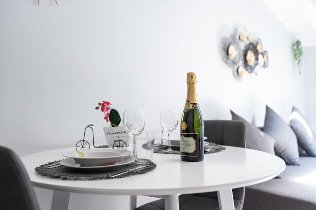 300 M From Metro M3-netflix-wi-fi Apartment Milan