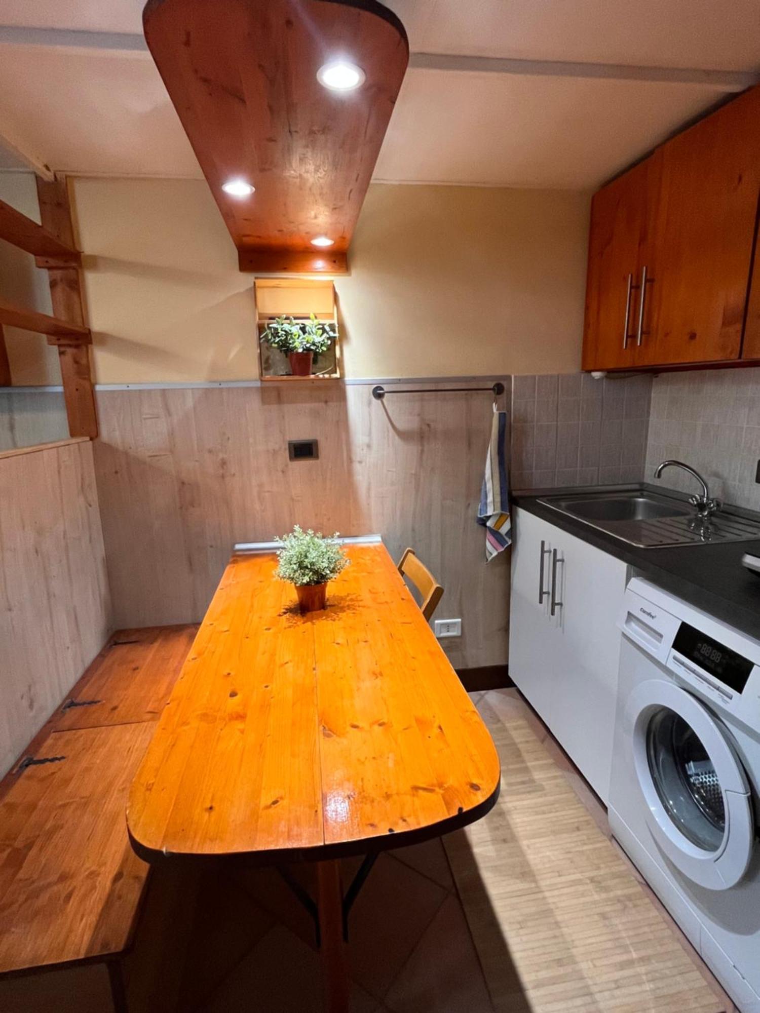 Tiny Wood Apartment Milan