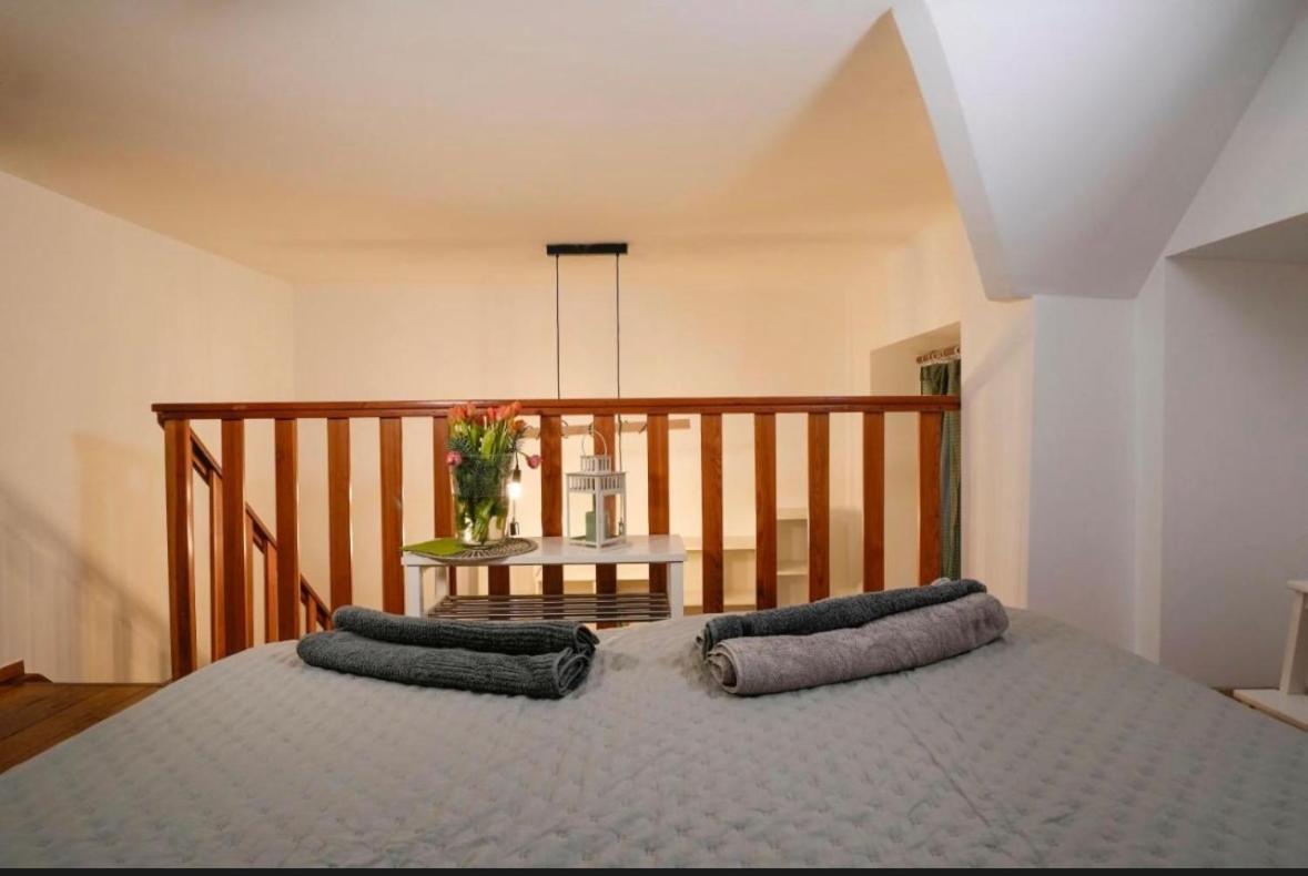 Lepontina 13 Apartment
