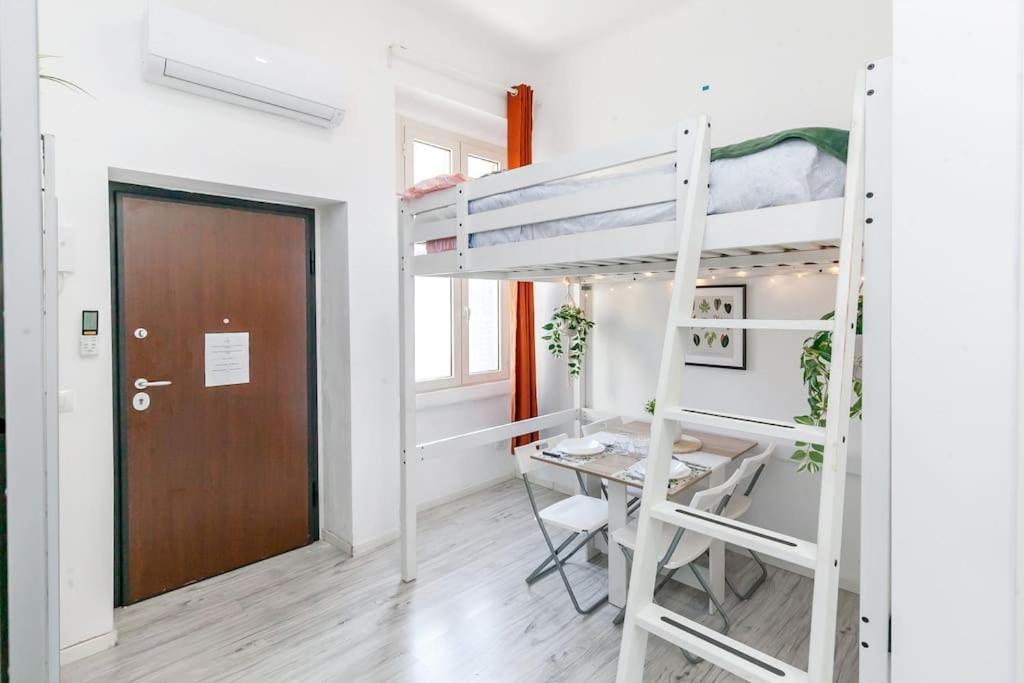 Whitenest - Loft With A Chic Vibe *