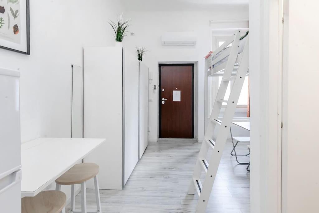 Whitenest - Loft With A Chic Vibe
