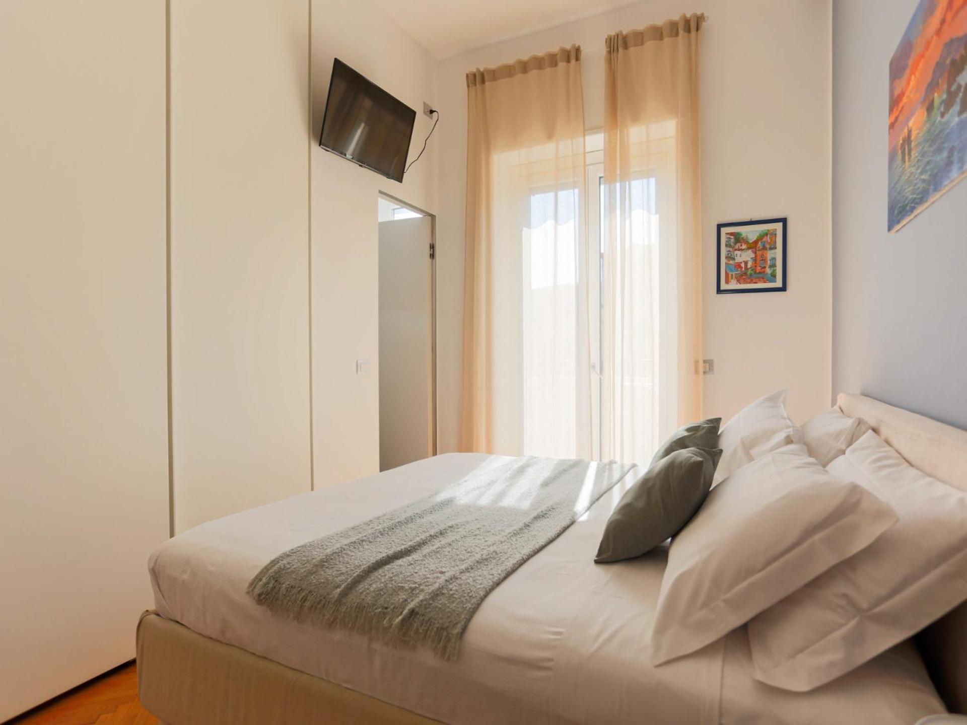 Apartment The Rent - Spacious And Renovated Multi-room In The Missori Area Milan