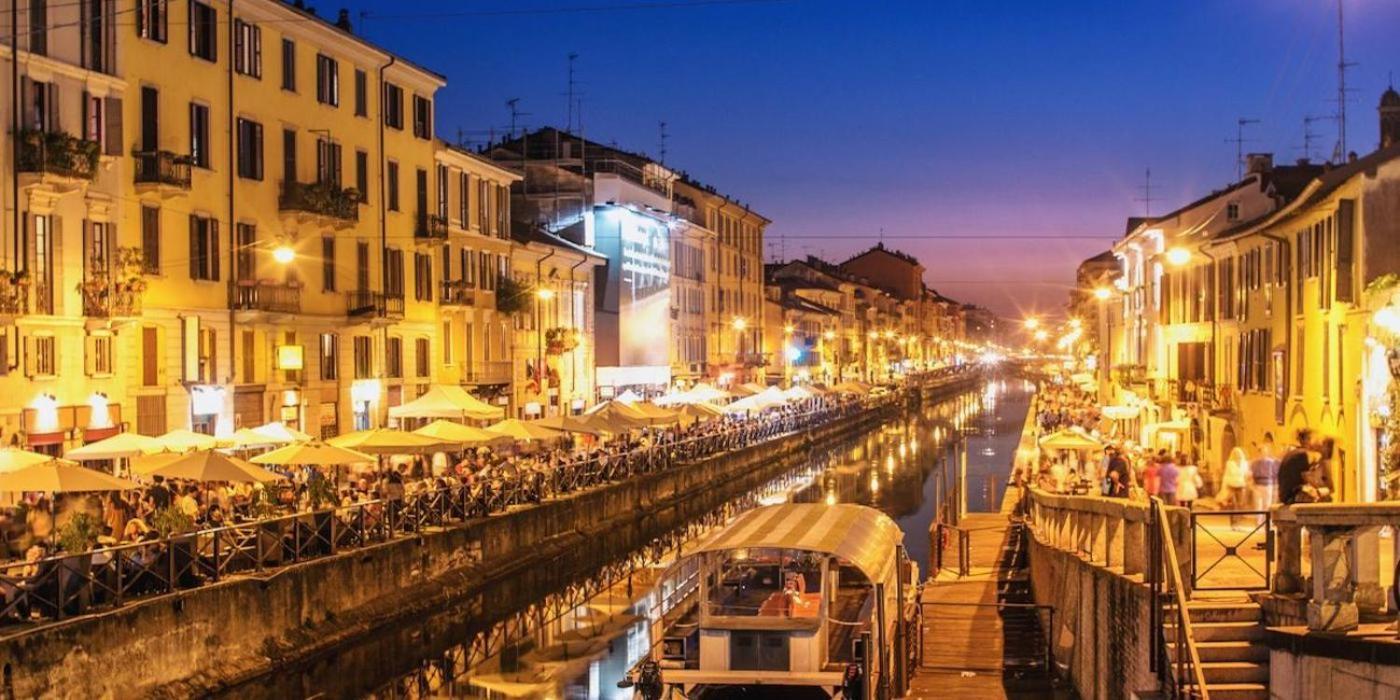 Large 3 Minutes Walk From The Duomo Cathedral Apartment *