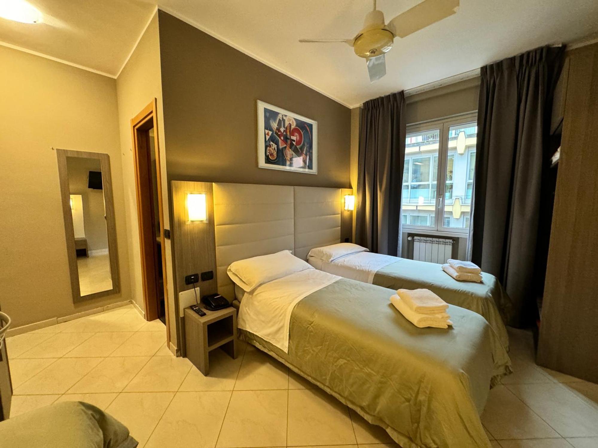 Hotel Parma 2*