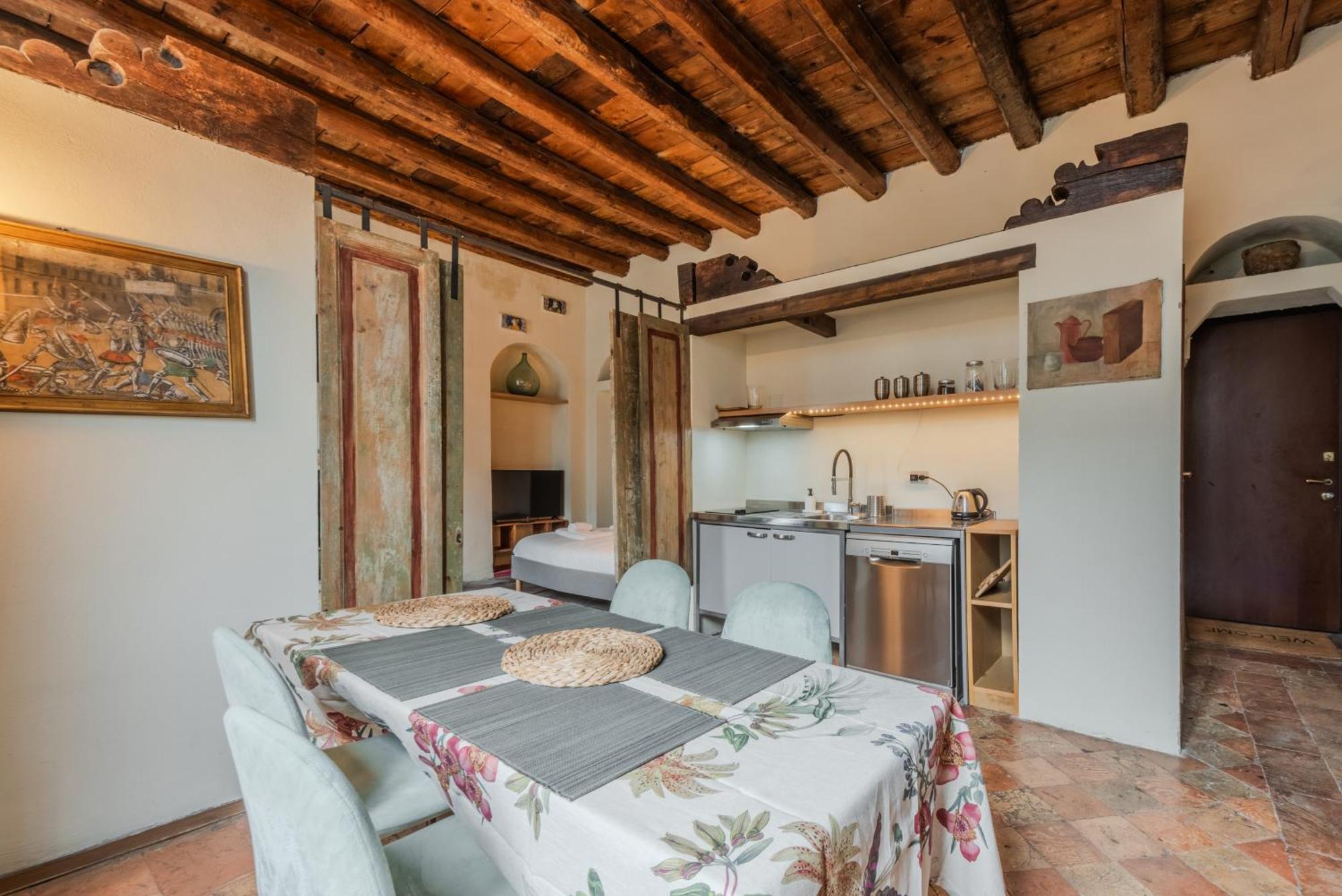 Appartamento Porta Garibaldi Antique Charm Milano