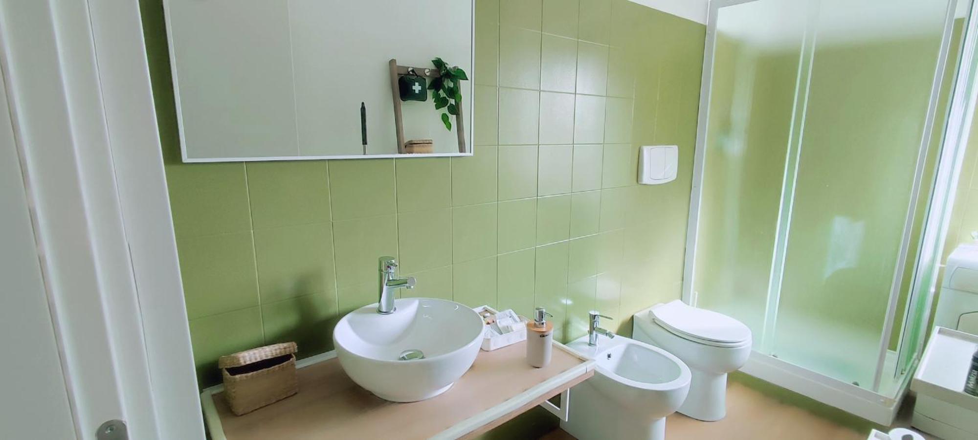 Apartment 2 Bedroom Gem Near Milano Centrale Fast Wi Fi Kademy House *