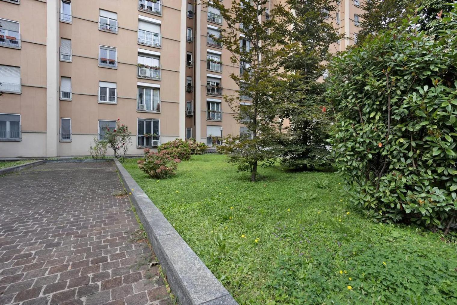 Appartamento Cadolini - Secured Parking! - Duomo In 20 Min - Quiteness And Garden Milano
