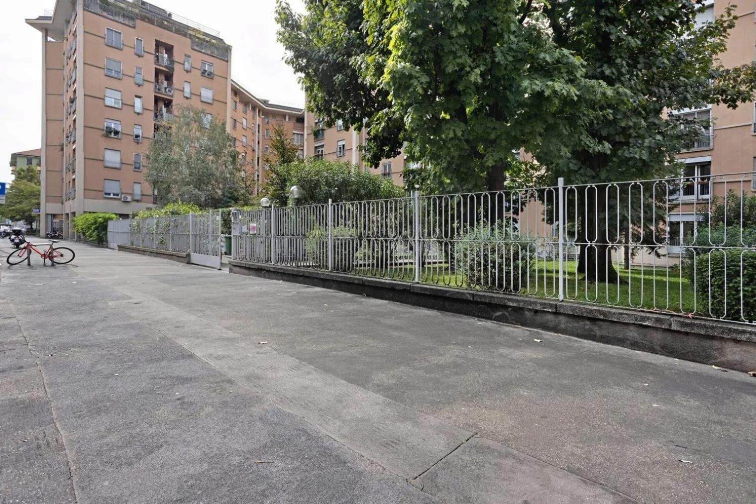 Cadolini - Secured Parking! - Duomo In 20 Min - Quiteness And Garden Appartamento *