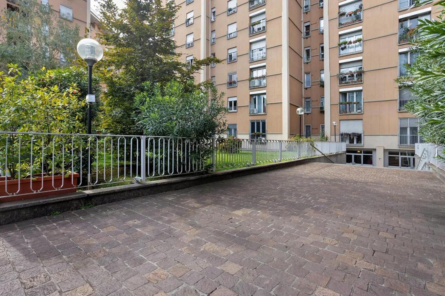 Appartamento Cadolini - Secured Parking! - Duomo In 20 Min - Quiteness And Garden *