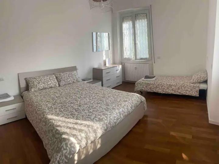 Apartment Like At - Vicino M1 Rossa, Duomo, Con Parcheggio Privato *