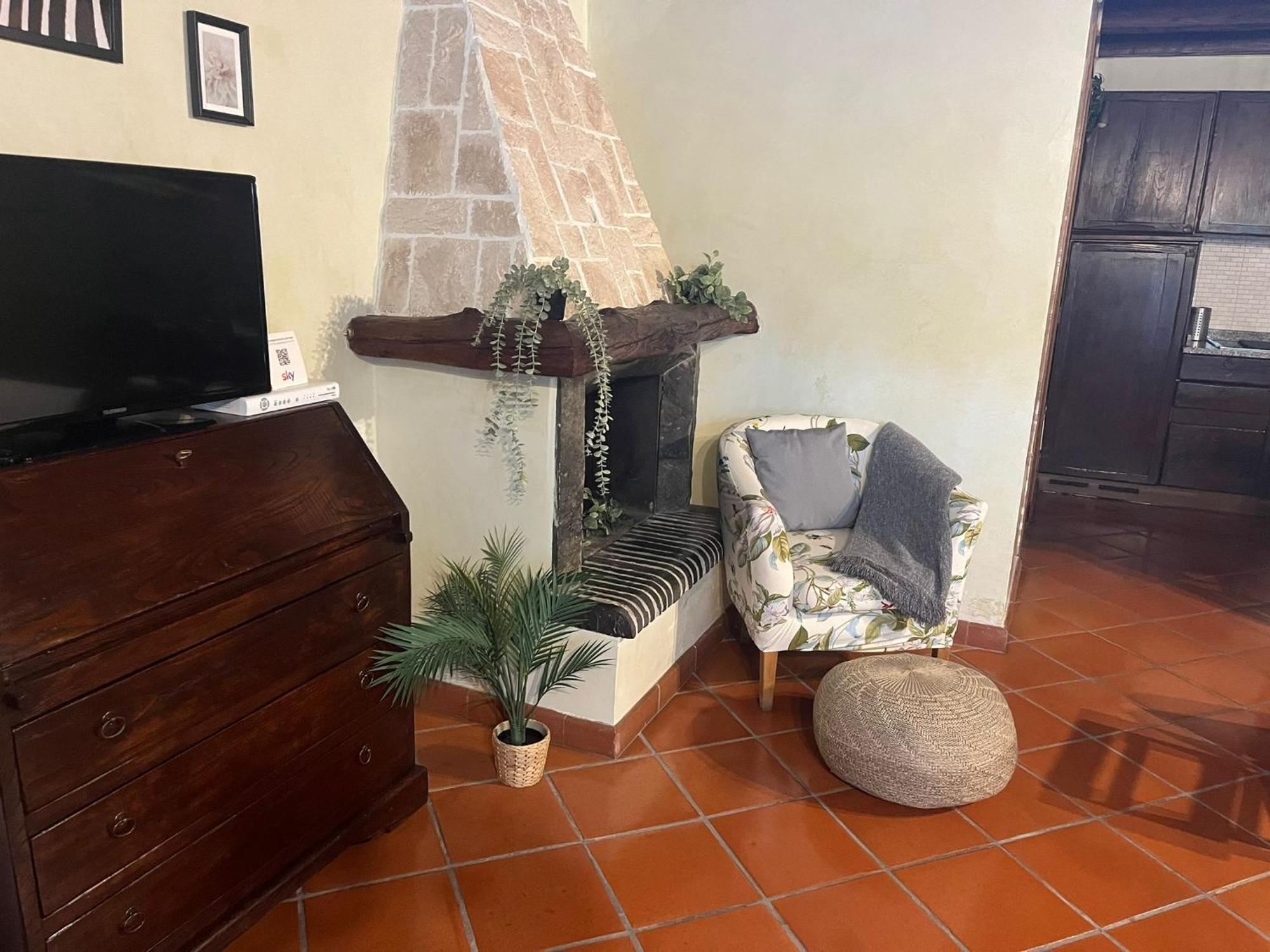 Bilocale Dafne Abbadesse Apartamento Milão