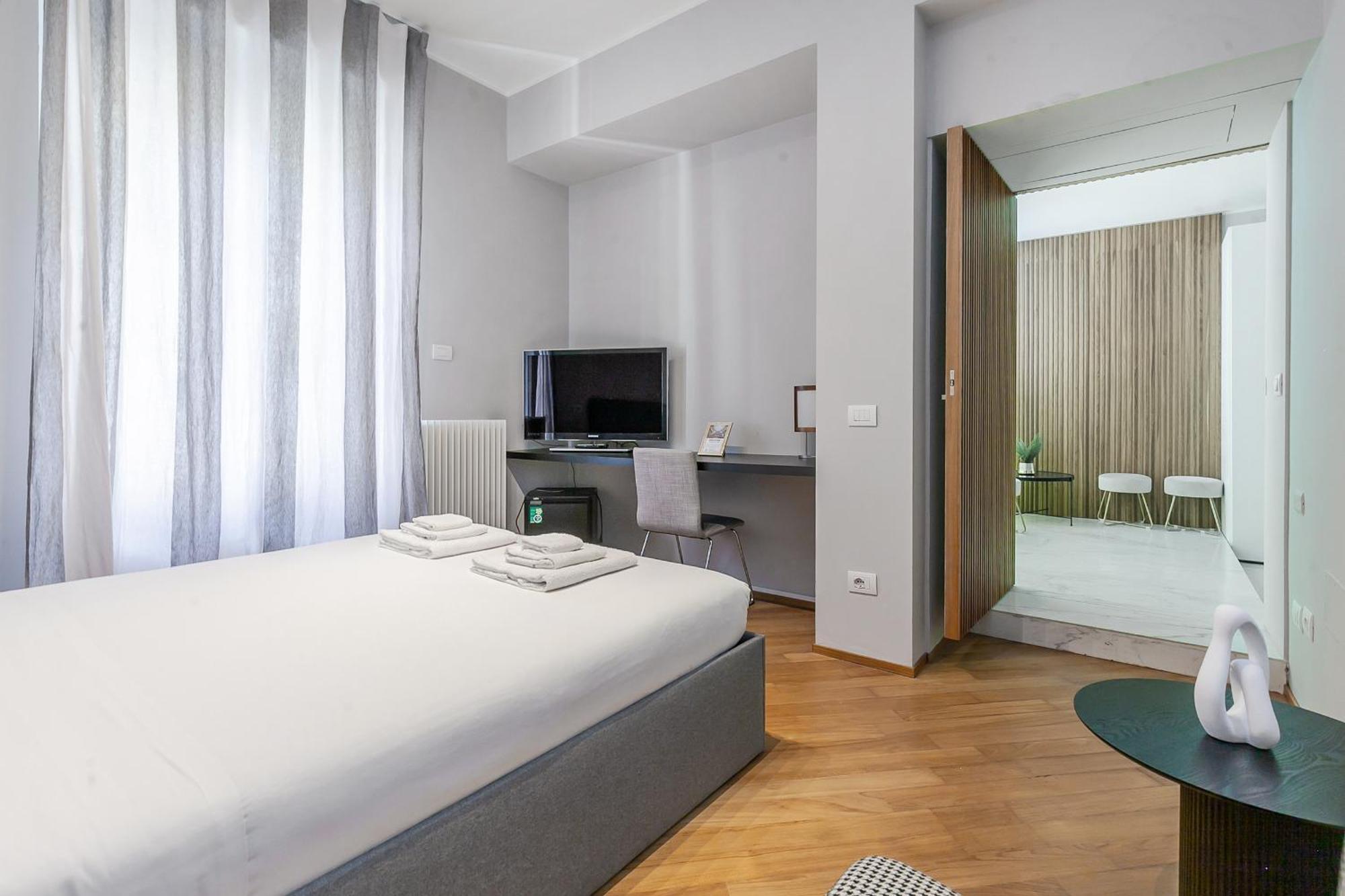 Apartamento San Babila Prestige - A Few Steps From Duomo Milão