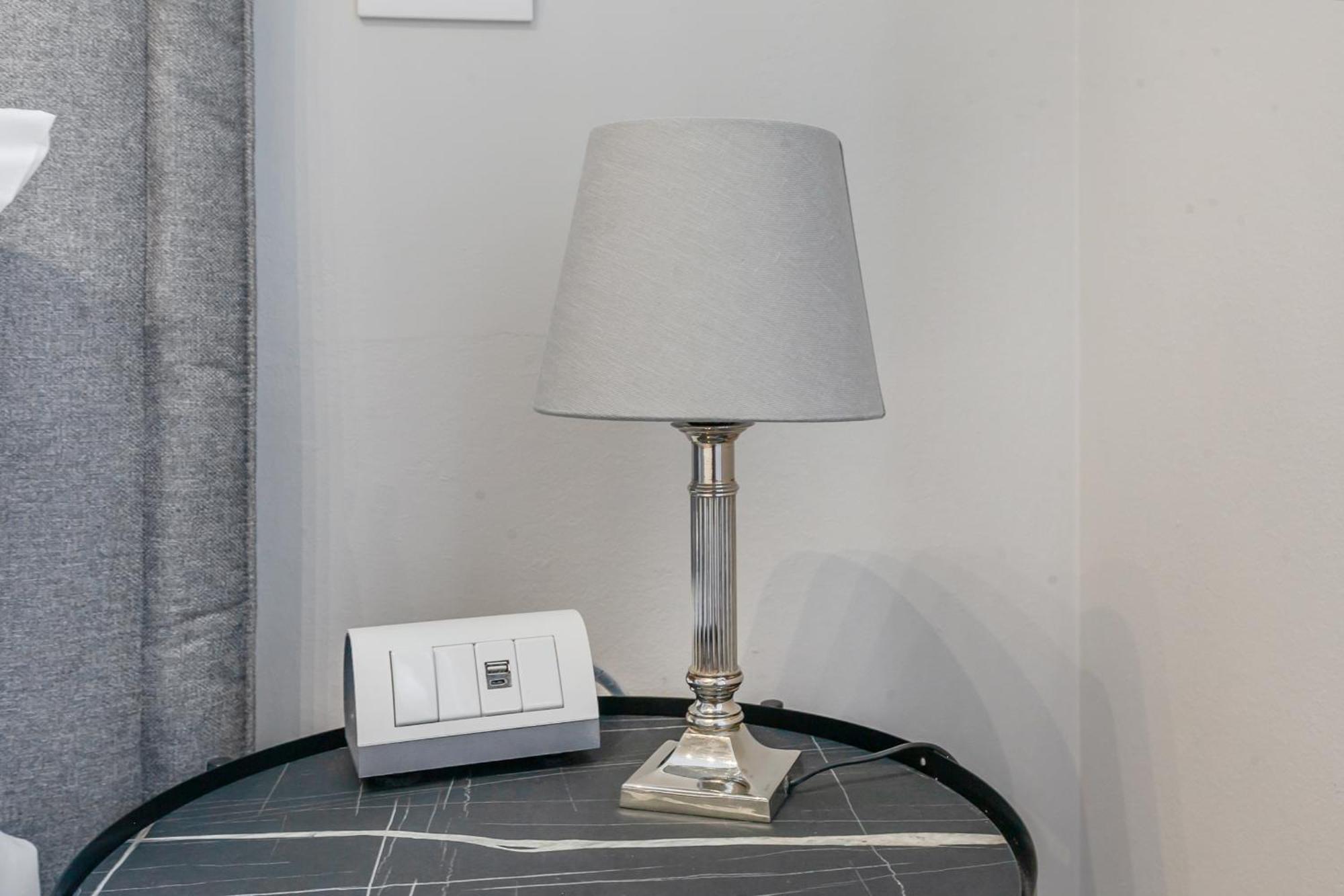 San Babila Prestige - A Few Steps From Duomo Apartamento