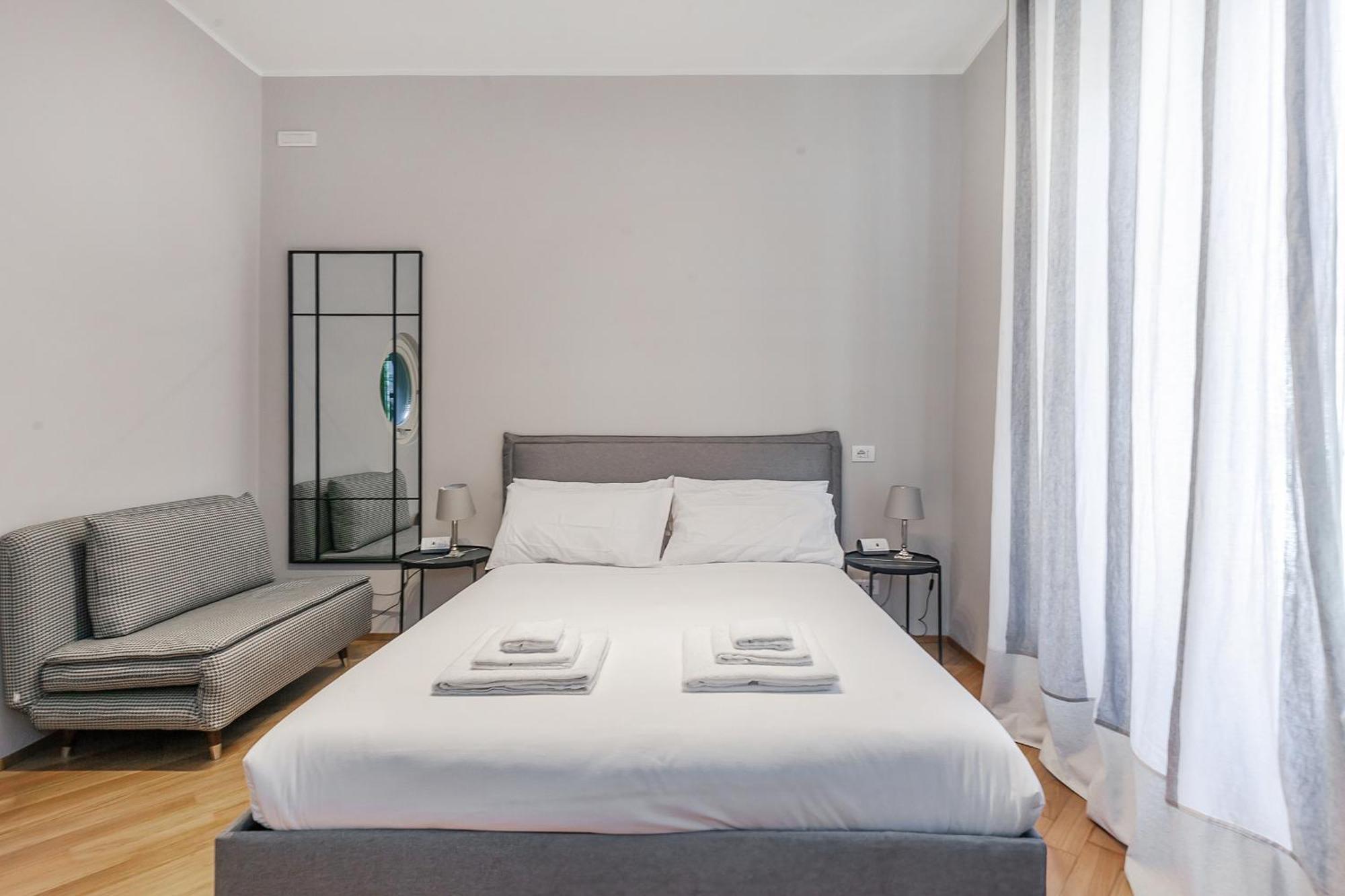 San Babila Prestige - A Few Steps From Duomo Apartamento *