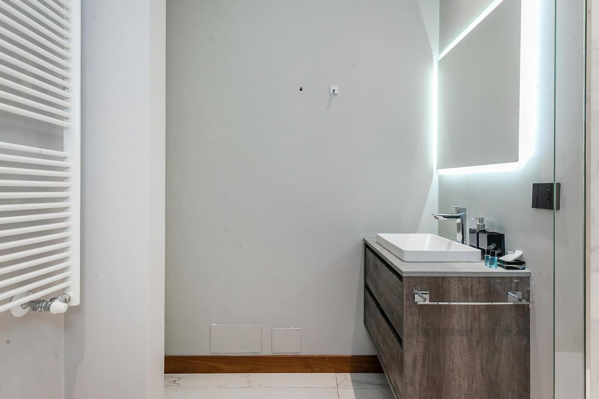 Apartamento San Babila Prestige - A Few Steps From Duomo Milão