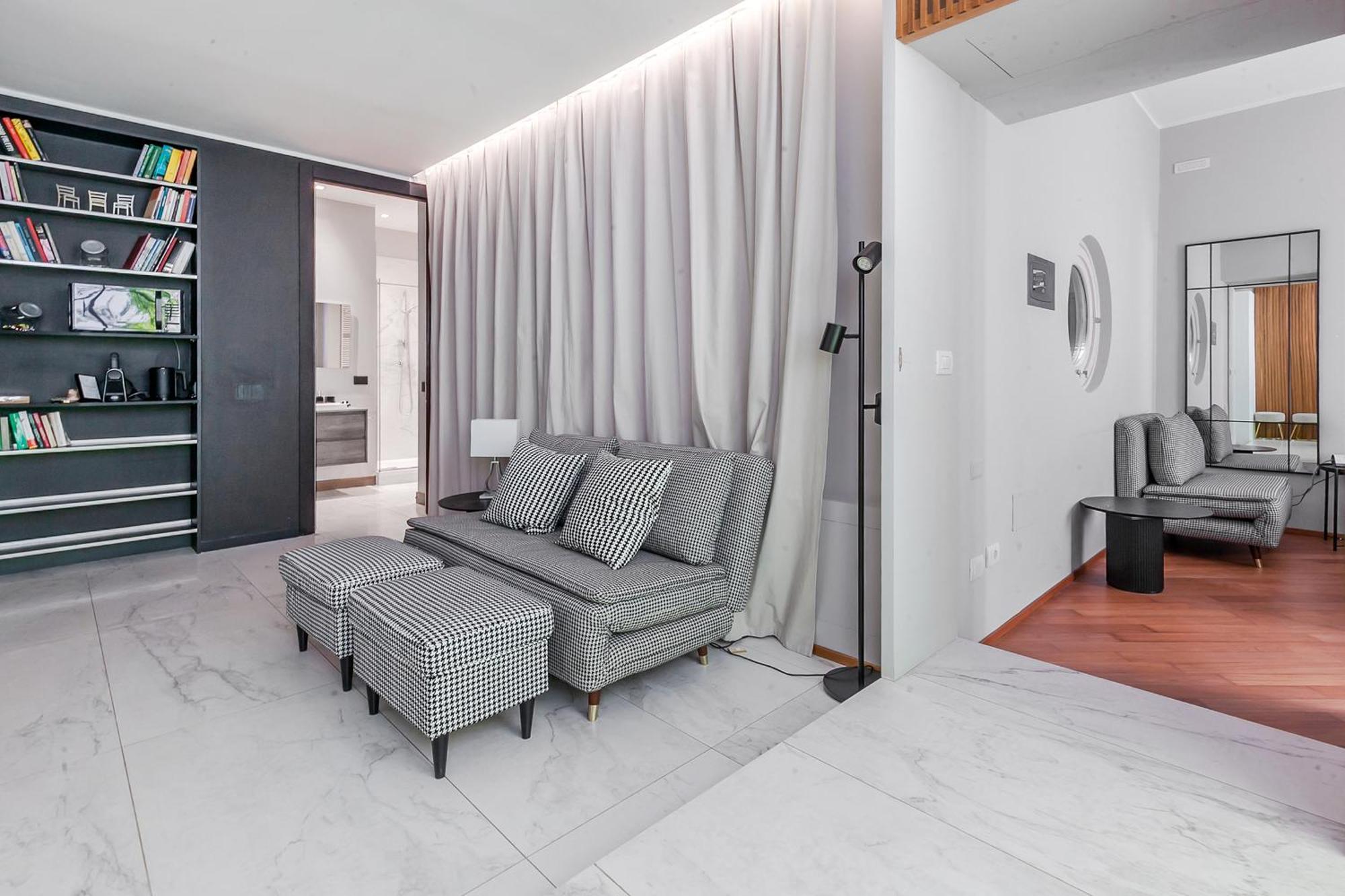 San Babila Prestige - A Few Steps From Duomo Apartamento *