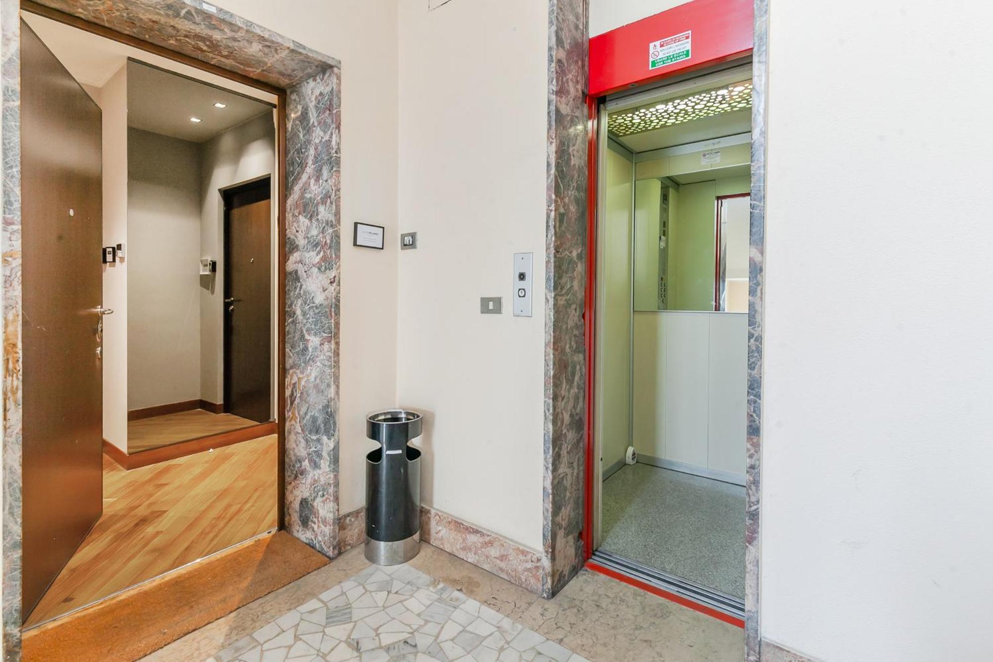 Apartamento San Babila Prestige - A Few Steps From Duomo *