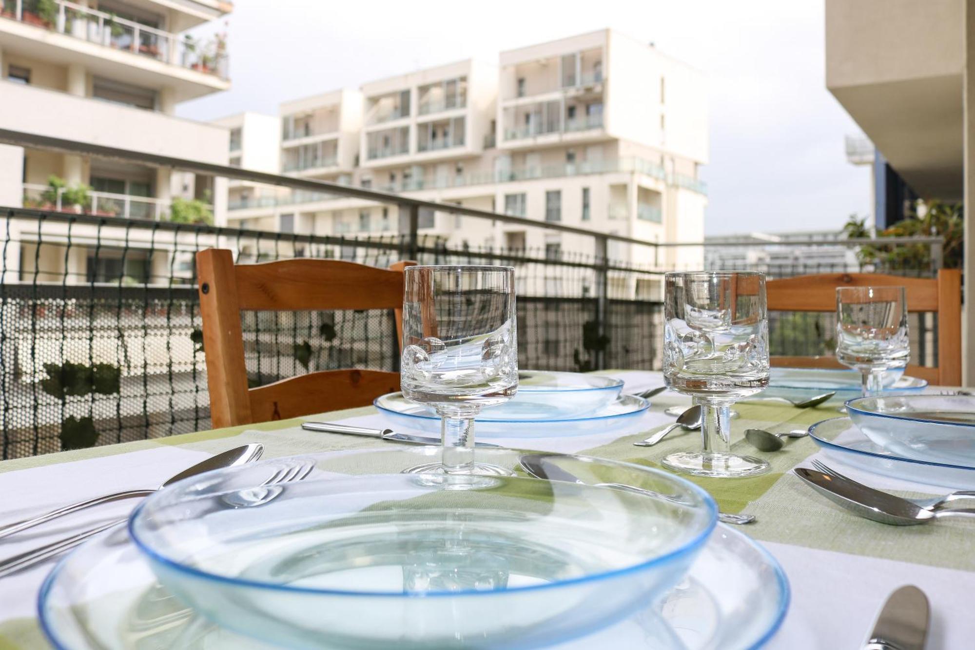 Urban Balcony Hideaway - 3 People Apartamento Milão