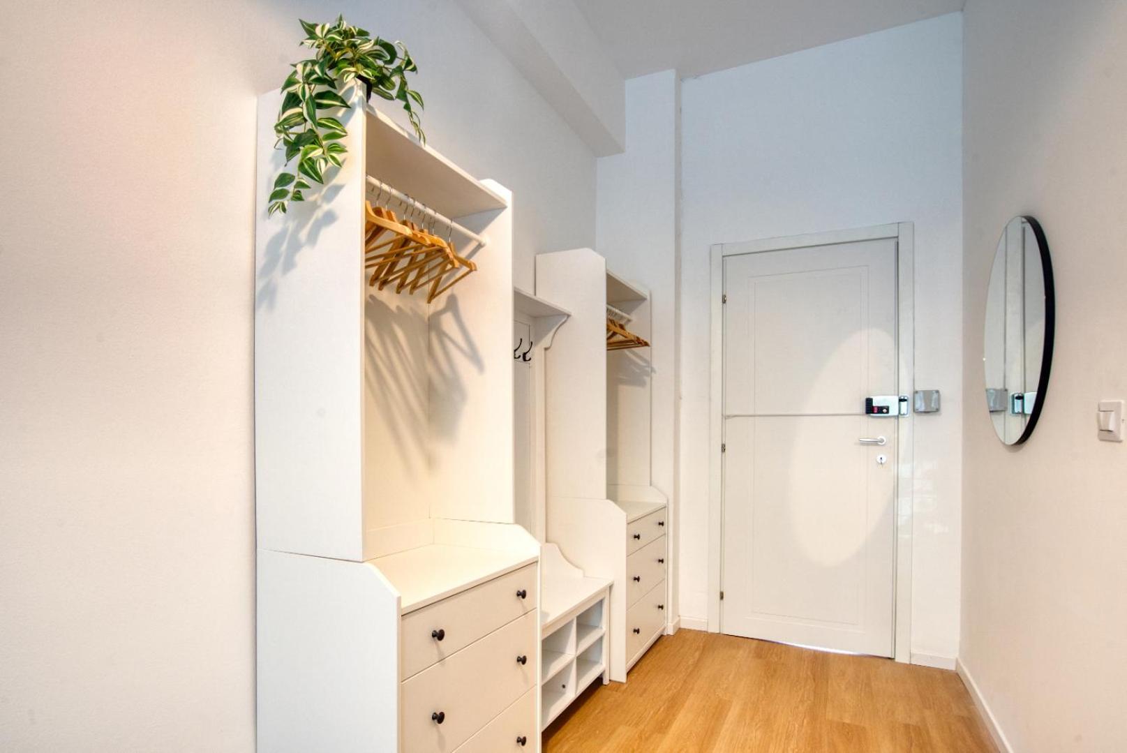 Italianflat - Elegant With Balcony In Navigli Milan