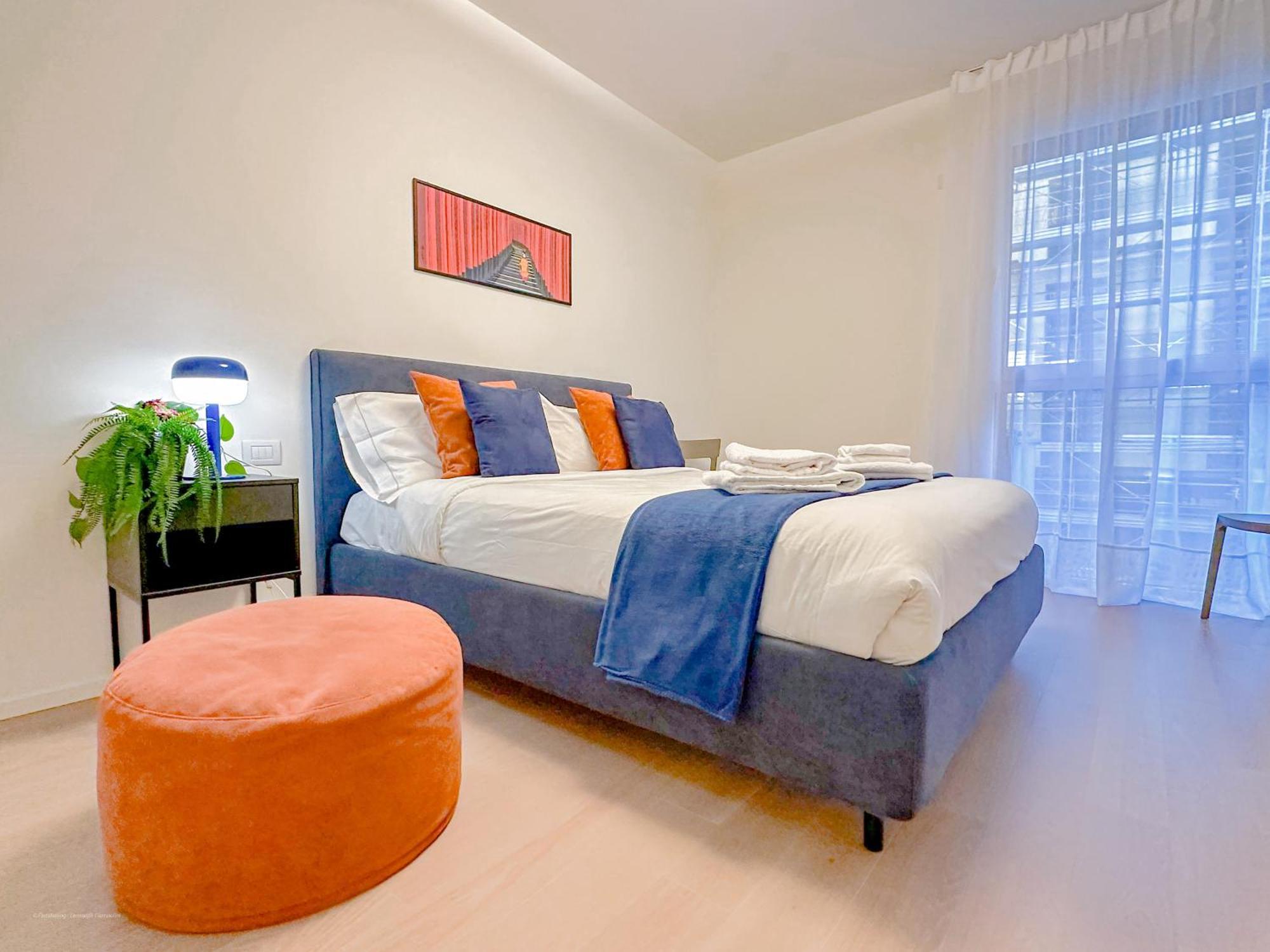 Menotti 11 - 15 Min Dal Duomo Apartment Milan