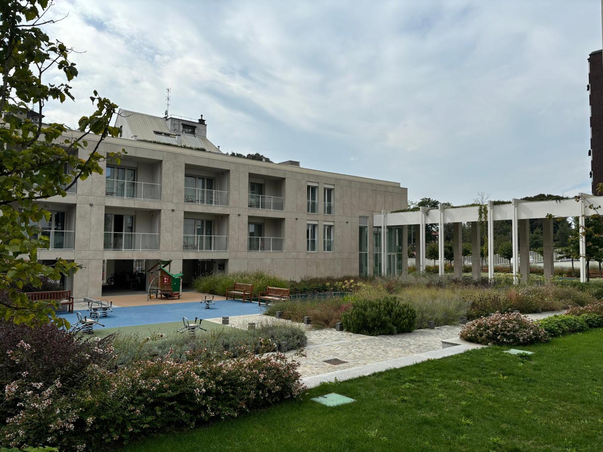 Torre Skyview Gym Pool & Rooftop * Milan