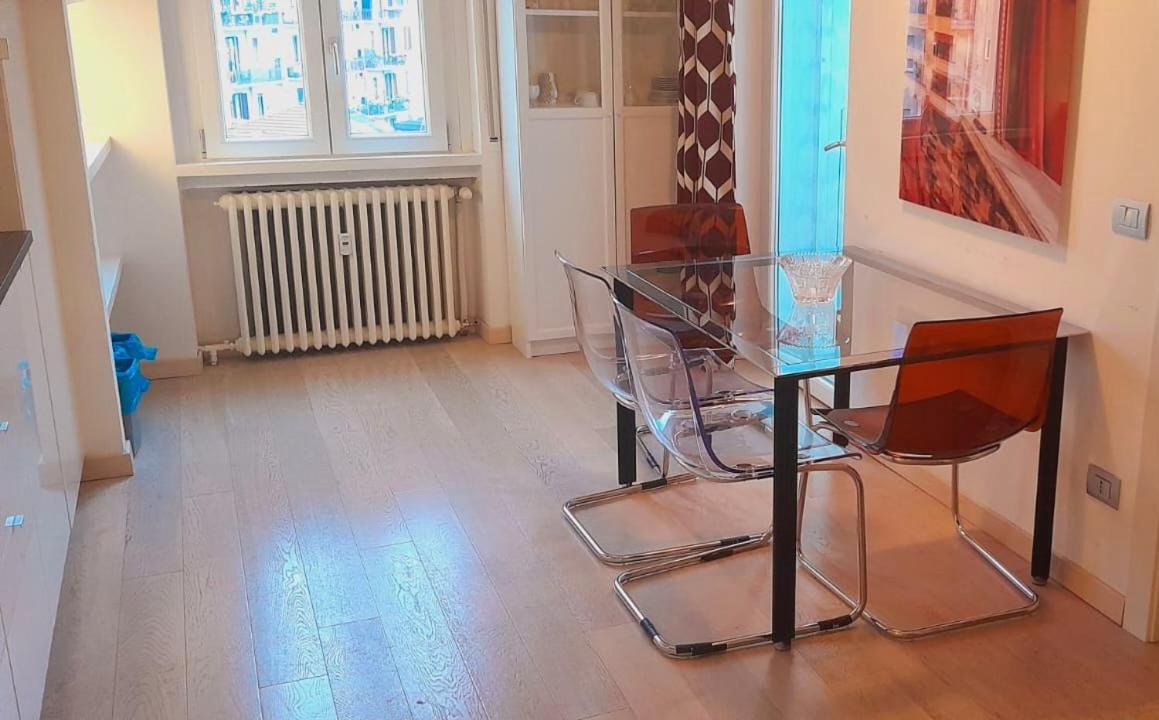 Apartamento Piazzale Susa Bright Flat Con Veranda