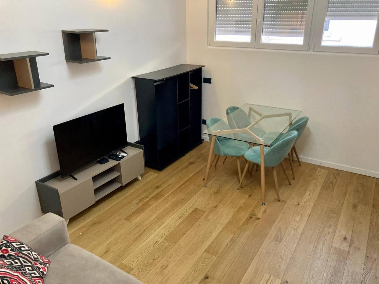 Modern 3 Bedrooms Milan