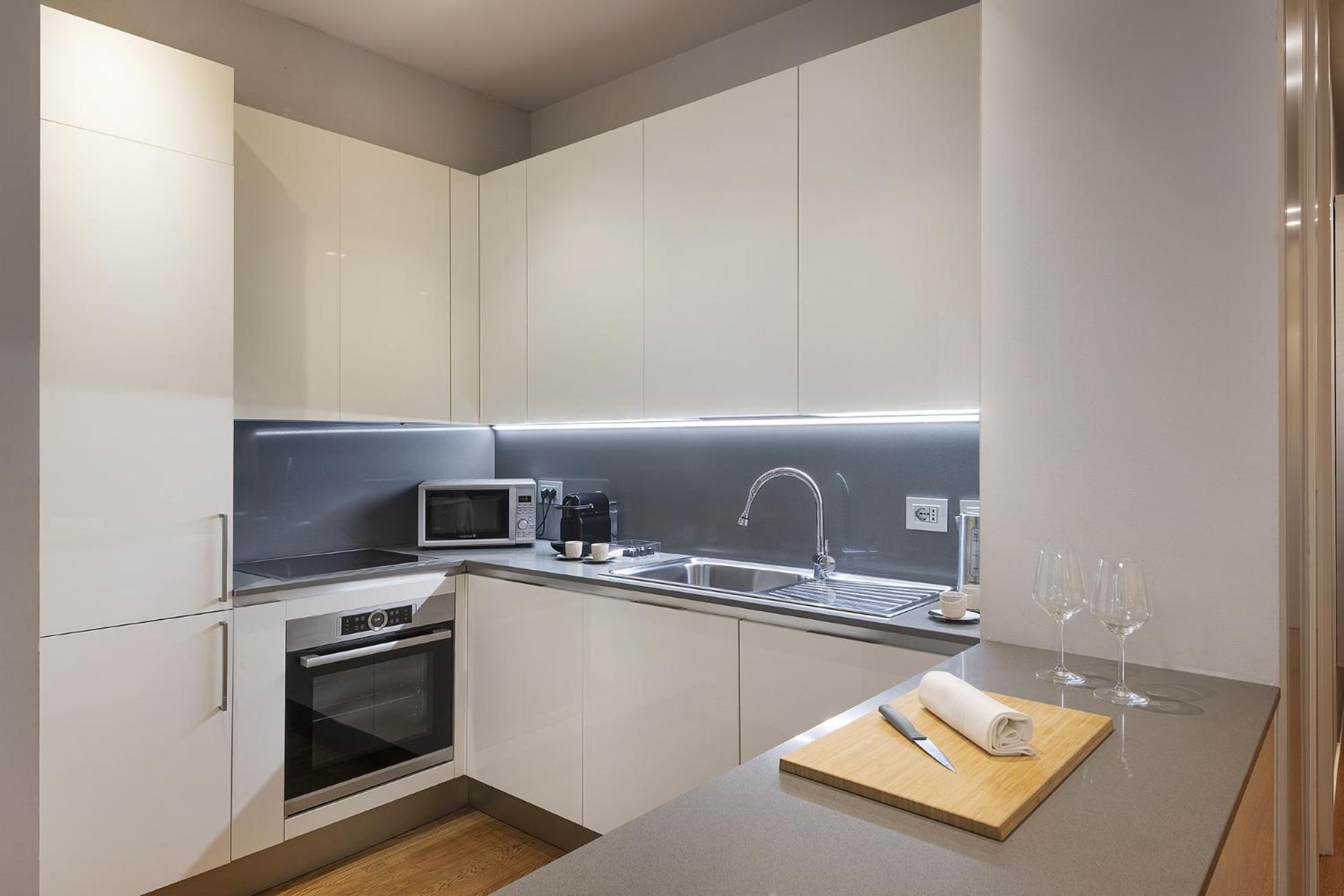 Fifty Eight Duomo Two Bedrooms * Milan