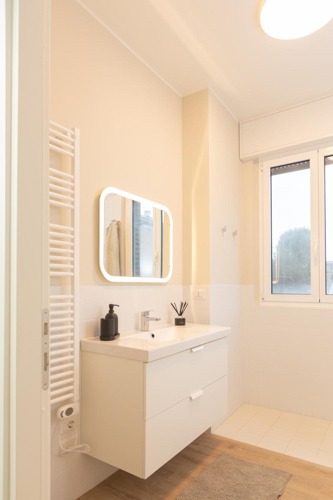 Apartment Dreams Exclusive With Terrace - Free Parking - M1 Station - Near Center