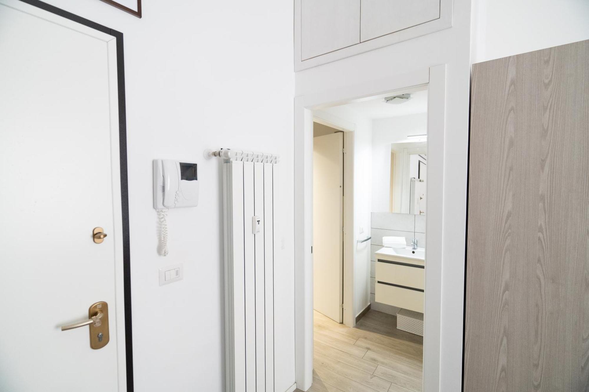 Cinema Station - 10 Mins Citycenter Apartment