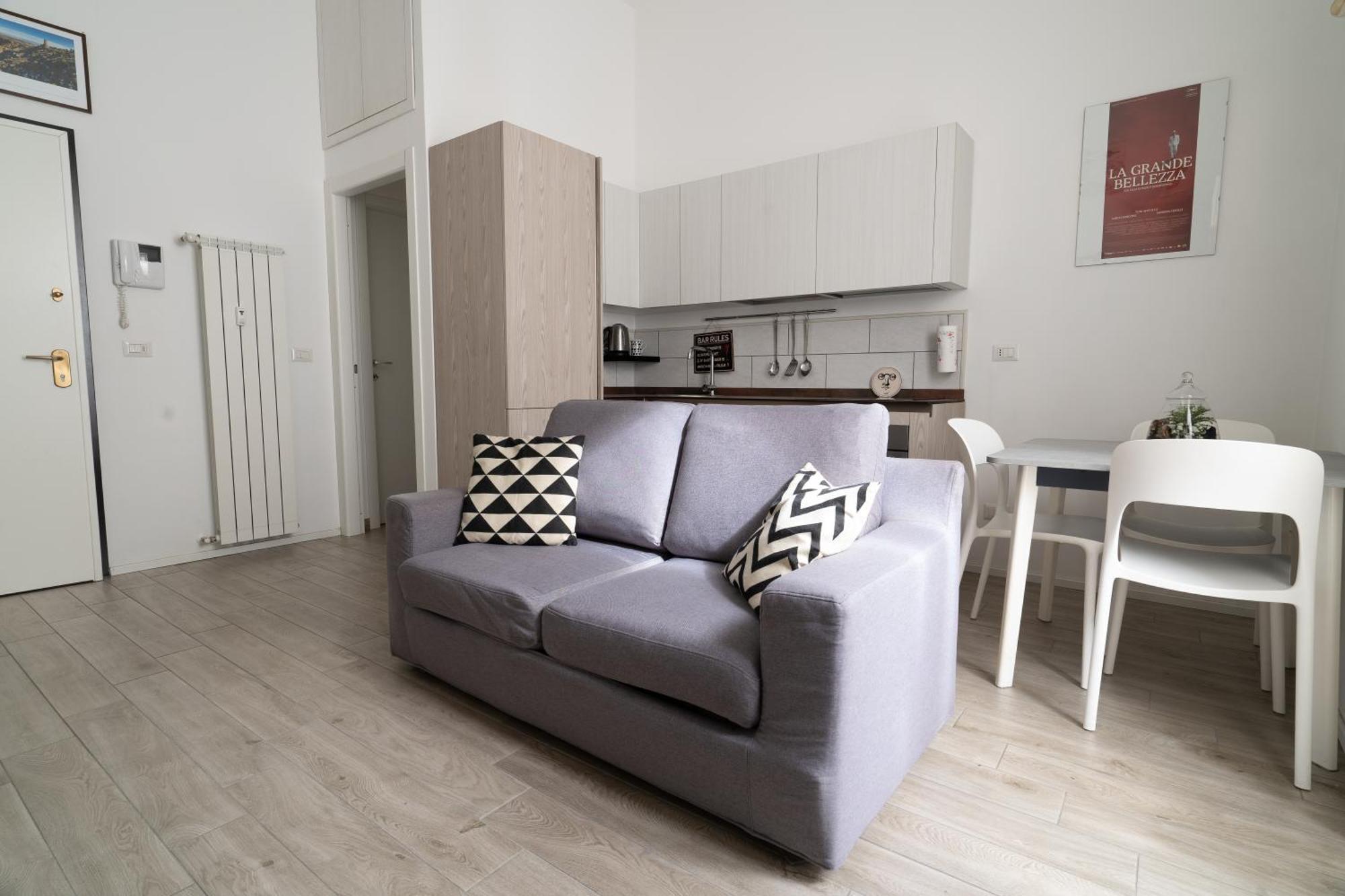 Cinema Station - 10 Mins Citycenter Apartment *