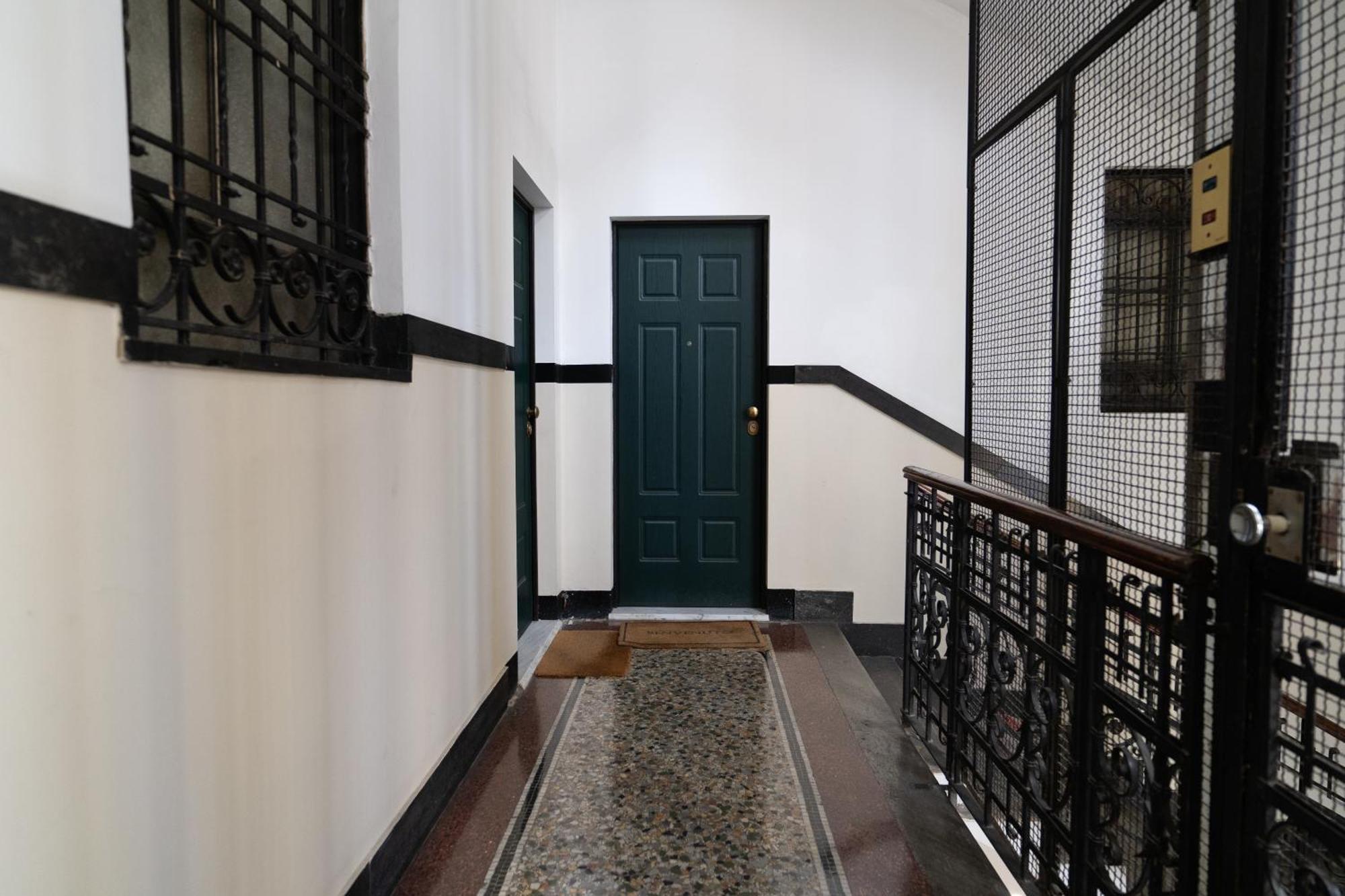 Cinema Station - 10 Mins Citycenter Apartment *
