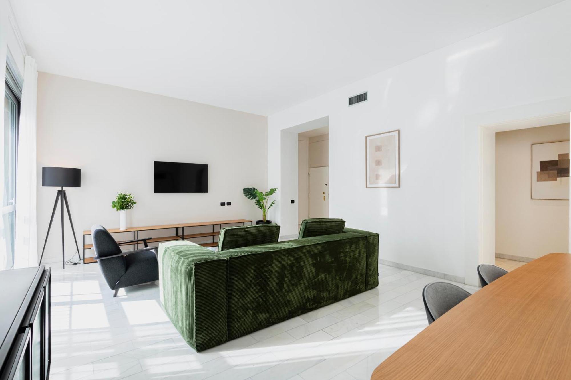 Relstay - Montenapoleone * Milan