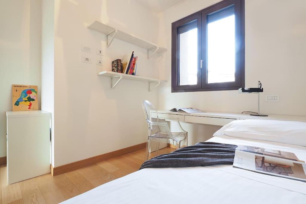 Contempora - Elegante Trilocale In Citylife - Boezio 20 Milan