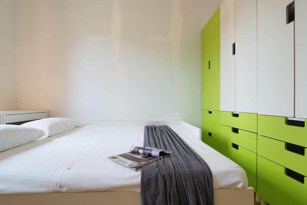 Contempora - Elegante Trilocale In Citylife - Boezio 20 * Milan