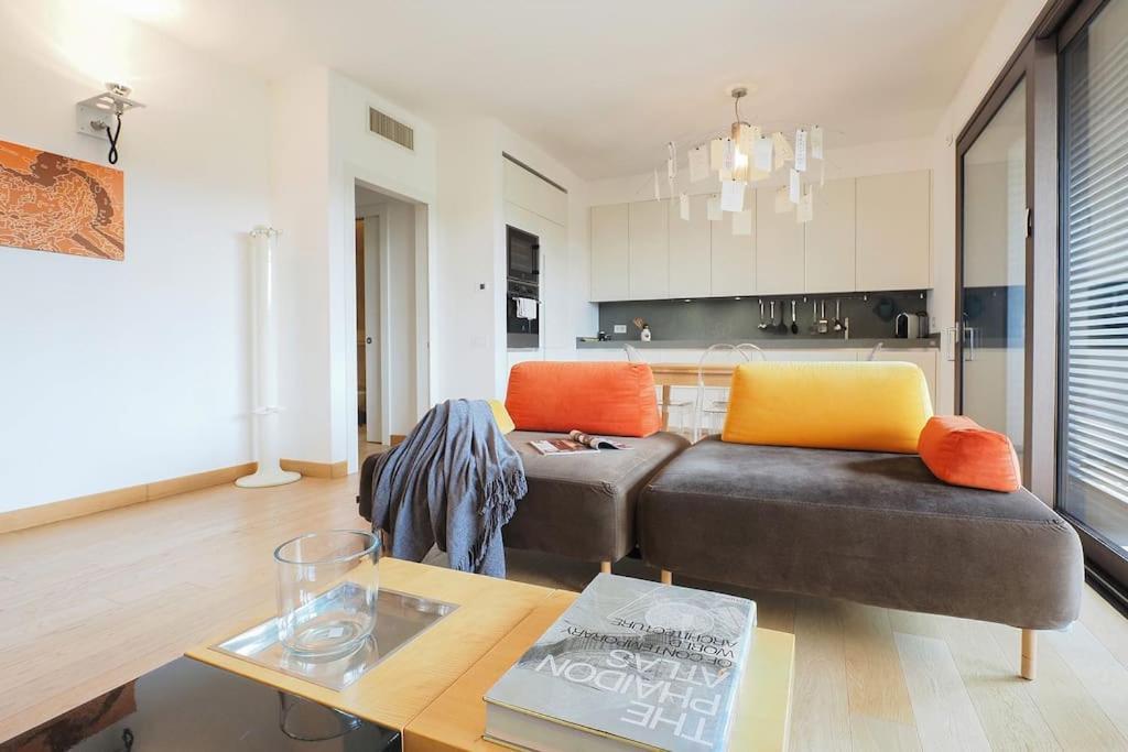 Contempora - Elegante Trilocale In Citylife - Boezio 20 Apartment Milan