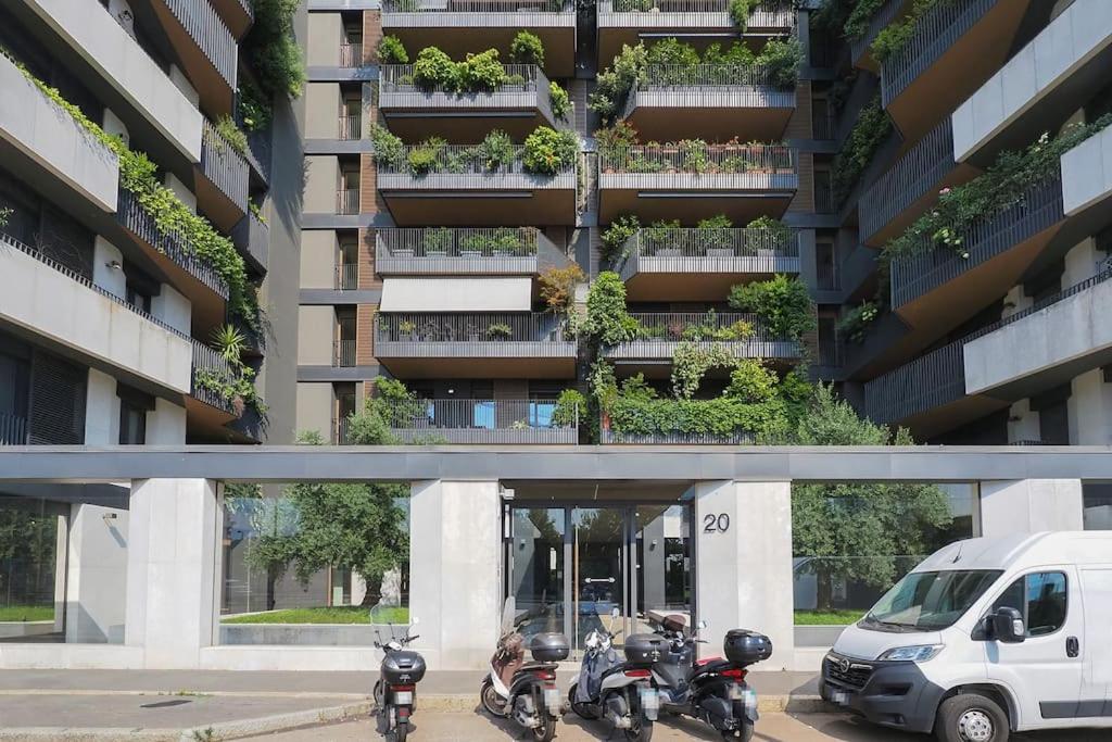 Contempora - Elegante Trilocale In Citylife - Boezio 20 * Milan