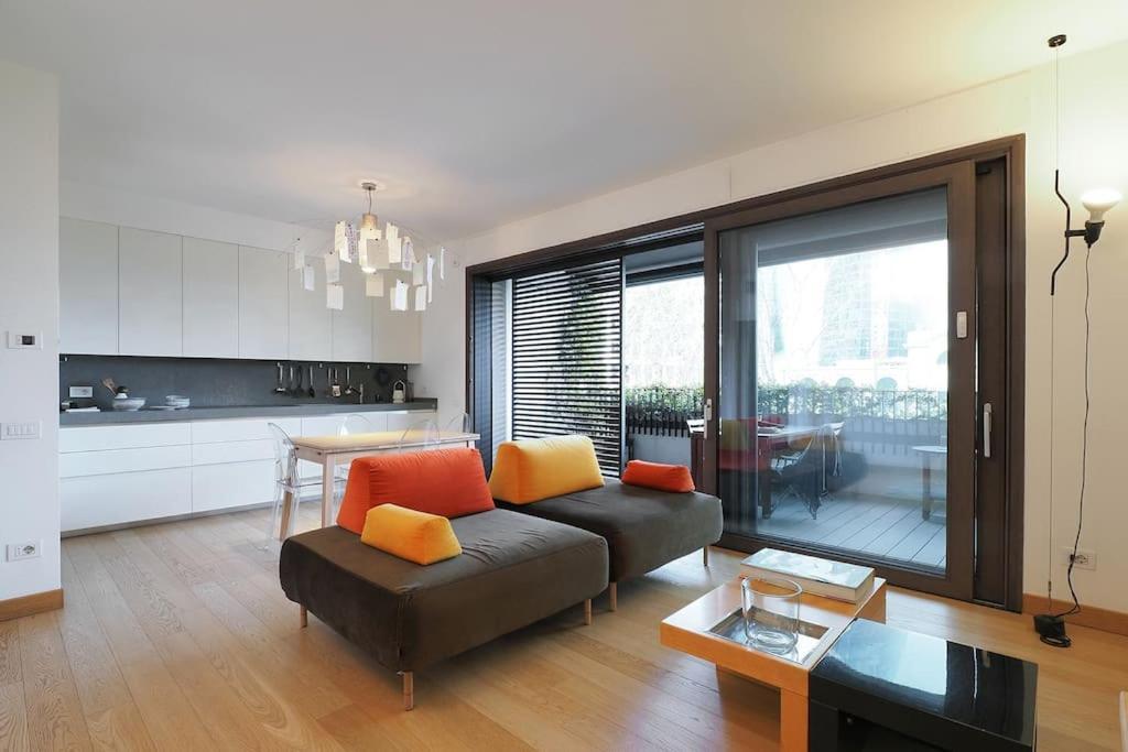 Contempora - Elegante Trilocale In Citylife - Boezio 20
