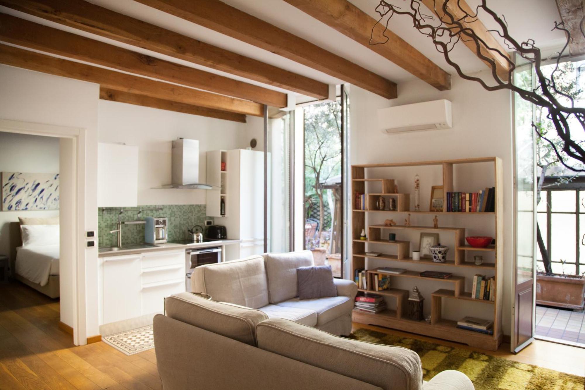 Wprelais Palm Fronds Apartment Milan