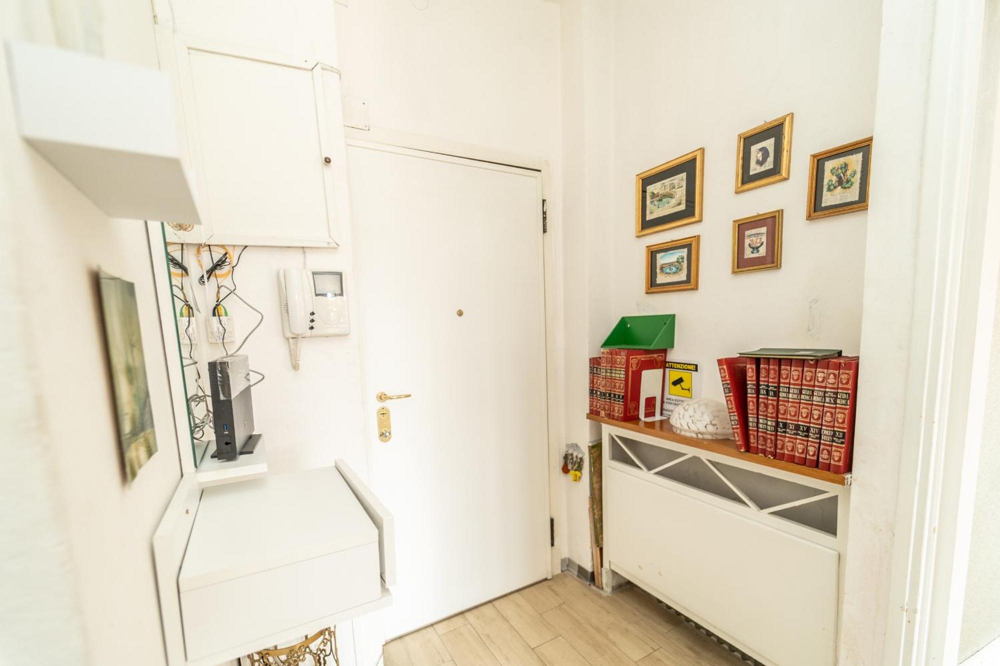 Nelly Apartment Milan