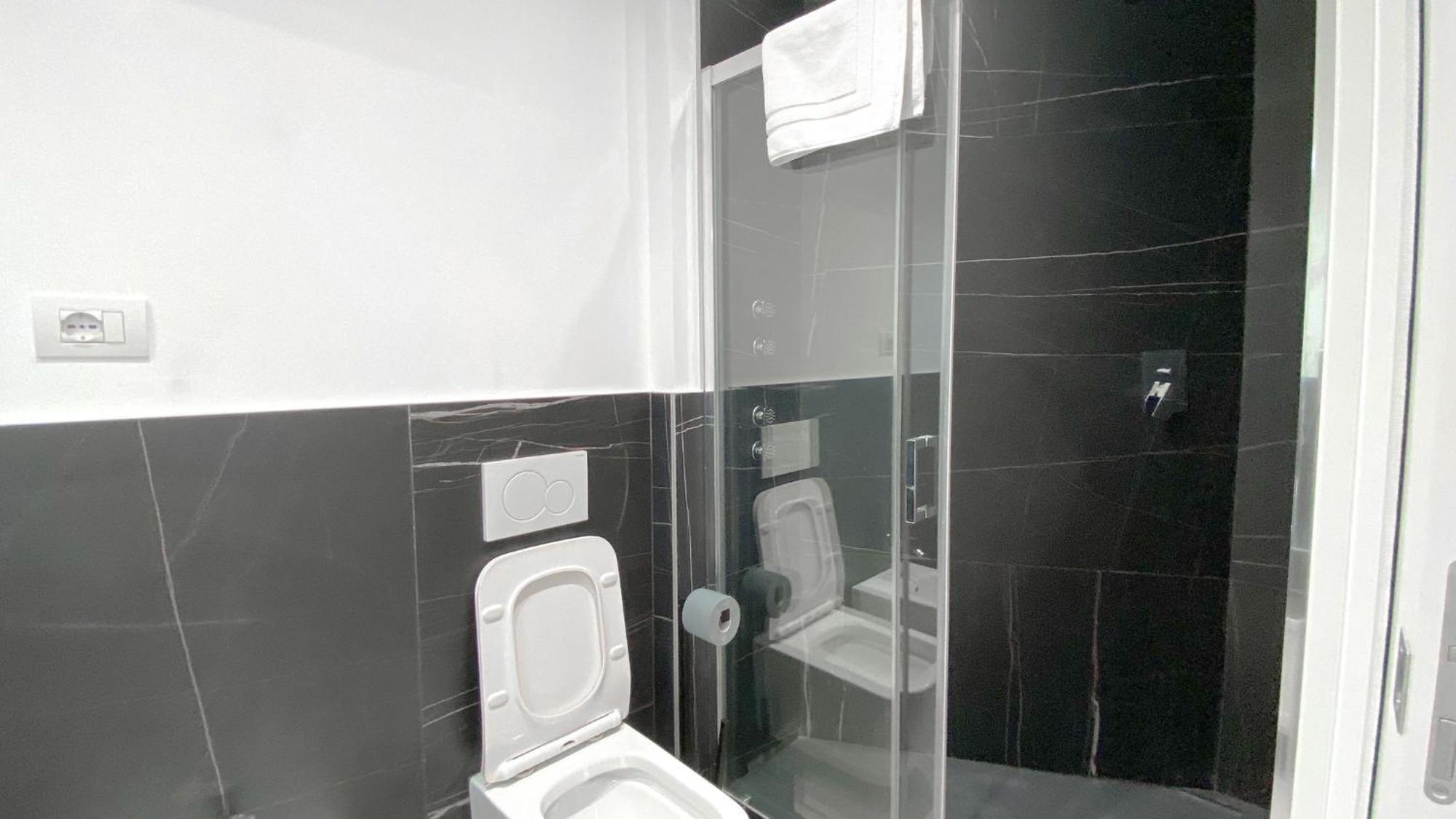Cardano - 5 Min From Station Milan